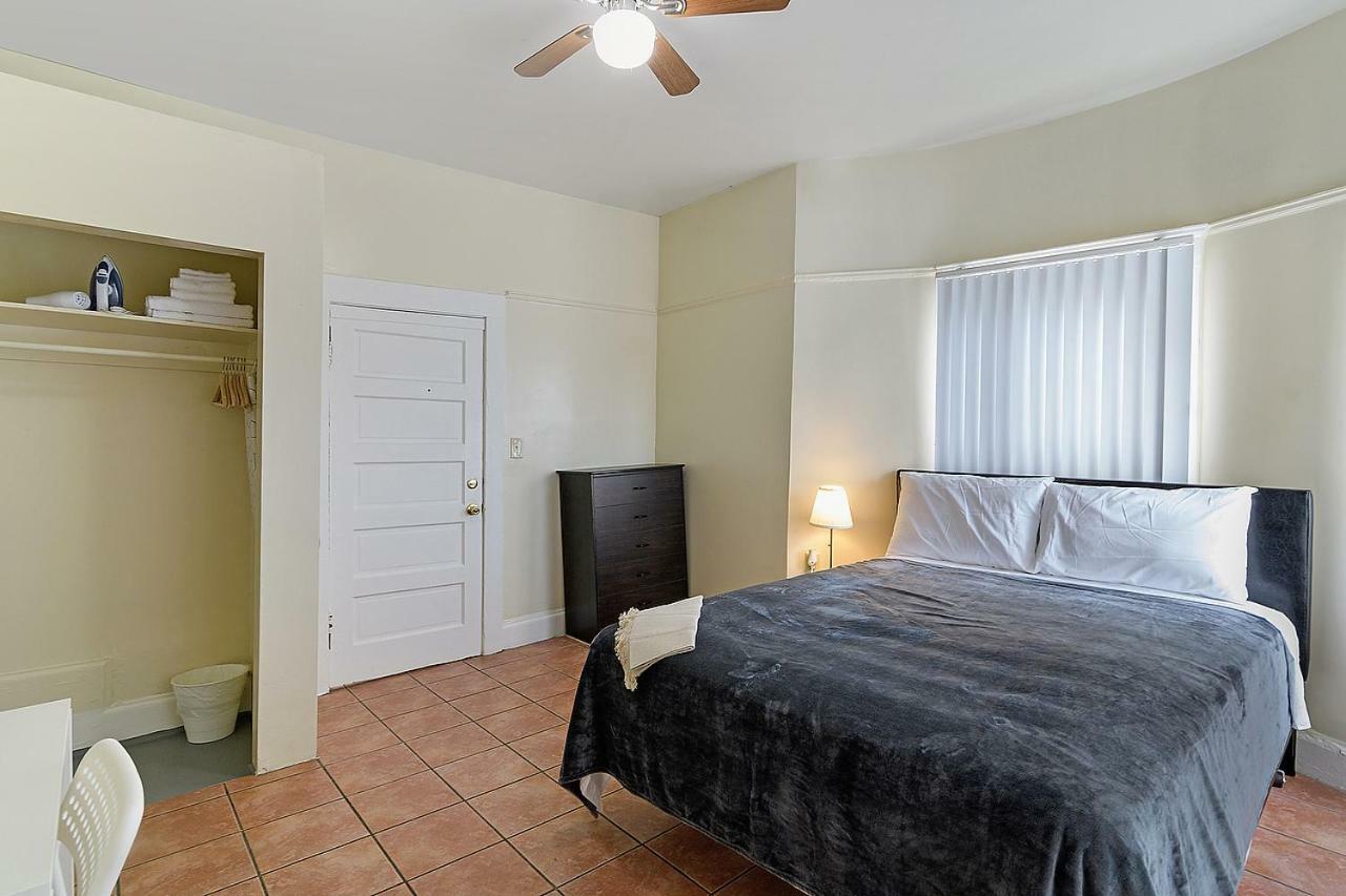 Albergue Pads On Pasadena Ave