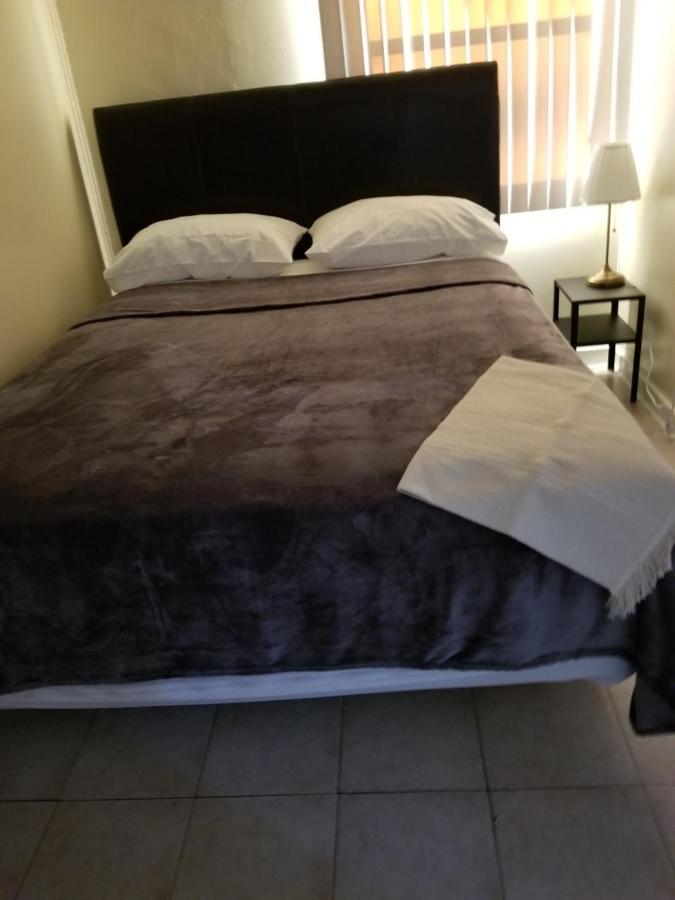 Albergue Pads On Pasadena Ave