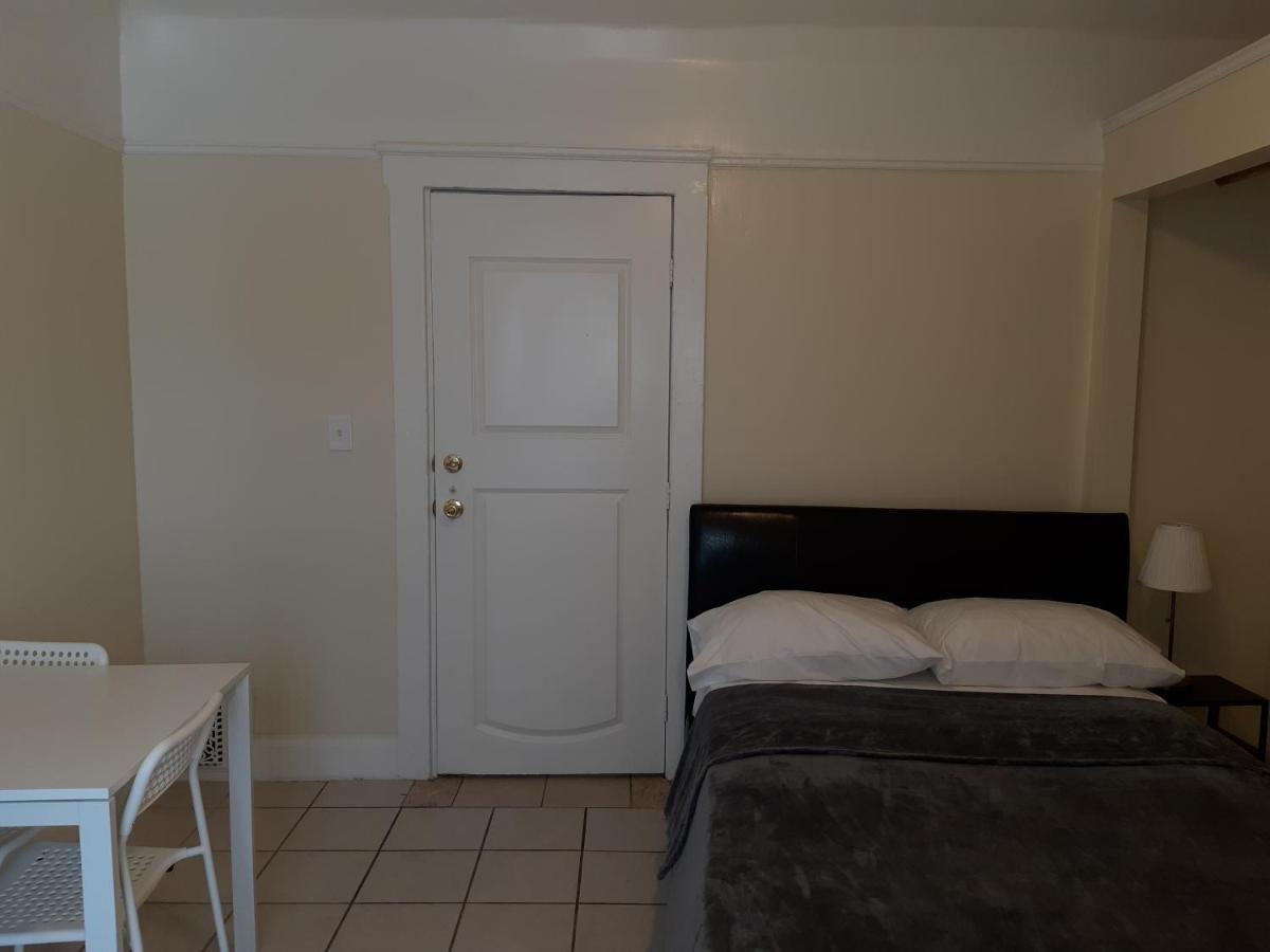 Hostel Pads On Pasadena Ave *